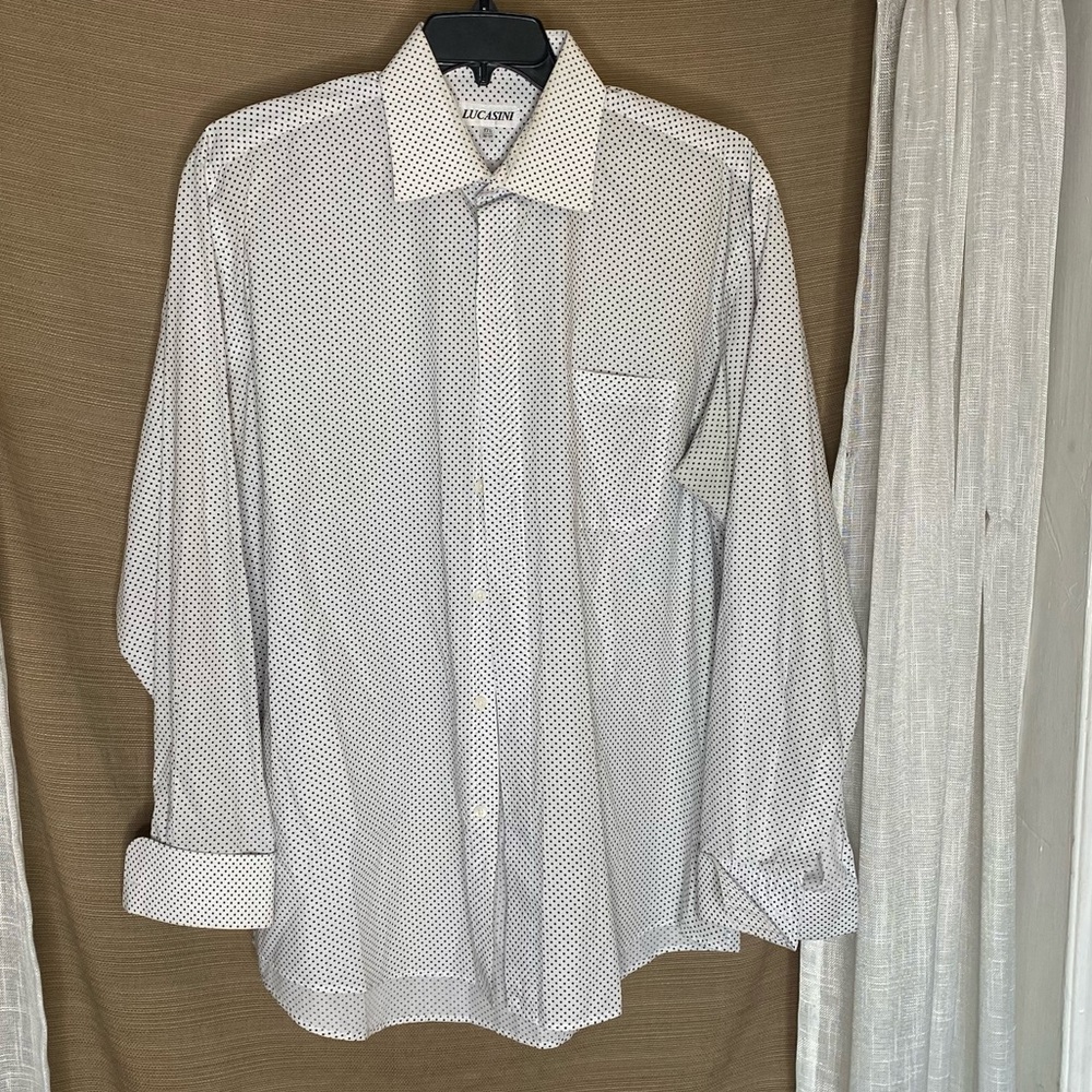 Black dot Mens Dress Shirt. Sz 17.5